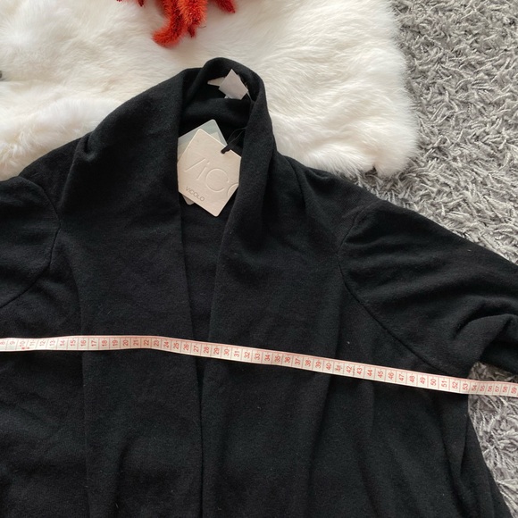 VICOLO Asymmetrical Wrap Cardigan - Picture 7 of 7